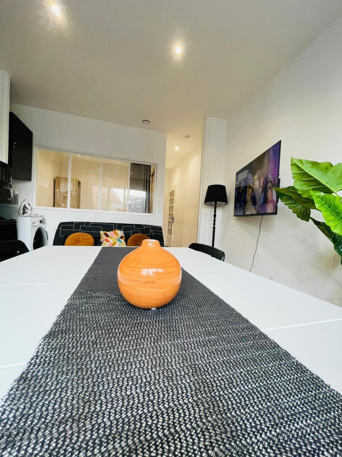 Appartement Oasis De Confort トゥールコワン エクステリア 写真